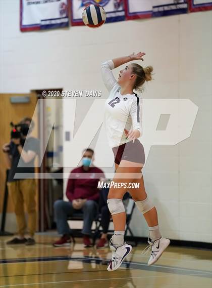 Thumbnail 2 in Mountain View @ Perry (AIA 6A Semifinal) photogallery.
