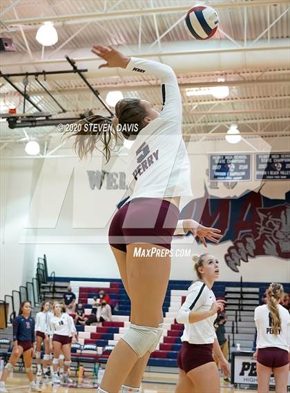 Thumbnail 3 in Mountain View @ Perry (AIA 6A Semifinal) photogallery.