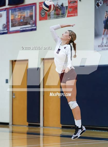 Thumbnail 2 in Mountain View @ Perry (AIA 6A Semifinal) photogallery.