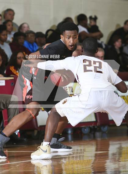 Thumbnail 3 in White Plains vs Mt. Vernon (Section 1 Class AA First Round) photogallery.