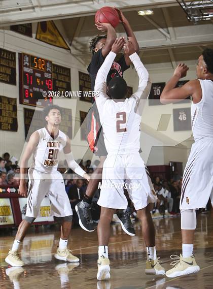 Thumbnail 2 in White Plains vs Mt. Vernon (Section 1 Class AA First Round) photogallery.