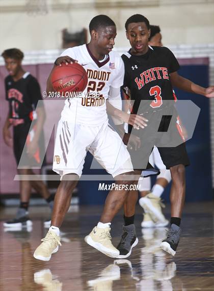 Thumbnail 2 in White Plains vs Mt. Vernon (Section 1 Class AA First Round) photogallery.