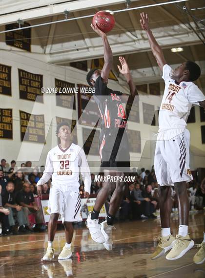 Thumbnail 2 in White Plains vs Mt. Vernon (Section 1 Class AA First Round) photogallery.