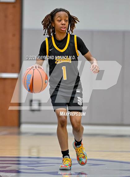 Thumbnail 2 in Fort Wayne Snider vs Charlestown (IBCA / IHSAA Showcase) photogallery.