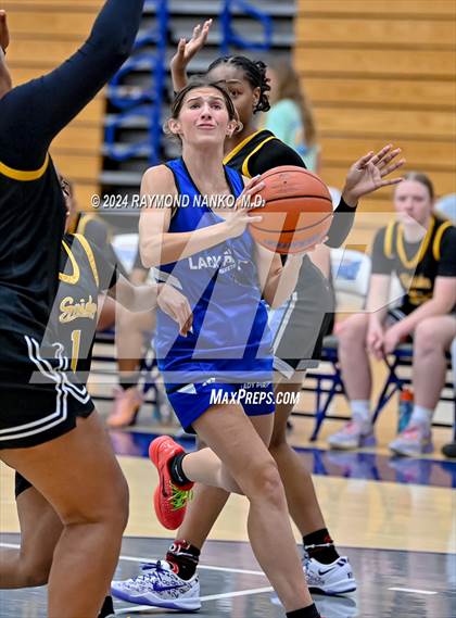 Thumbnail 1 in Fort Wayne Snider vs Charlestown (IBCA / IHSAA Showcase) photogallery.