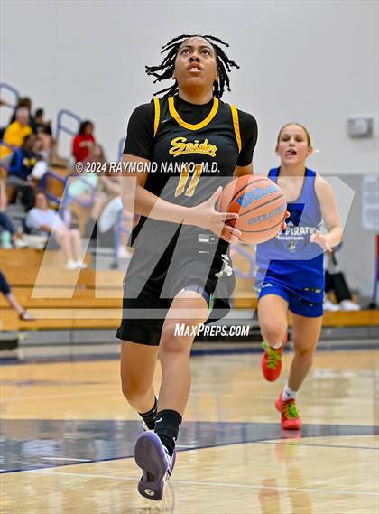 Thumbnail 3 in Fort Wayne Snider vs Charlestown (IBCA / IHSAA Showcase) photogallery.