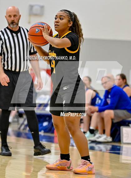 Thumbnail 2 in Fort Wayne Snider vs Charlestown (IBCA / IHSAA Showcase) photogallery.