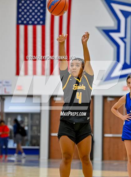Thumbnail 1 in Fort Wayne Snider vs Charlestown (IBCA / IHSAA Showcase) photogallery.