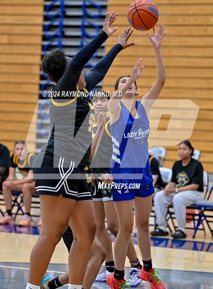 Thumbnail 3 in Fort Wayne Snider vs Charlestown (IBCA / IHSAA Showcase) photogallery.