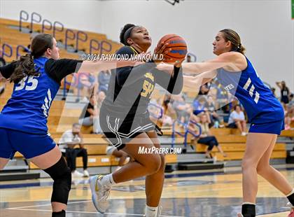 Thumbnail 1 in Fort Wayne Snider vs Charlestown (IBCA / IHSAA Showcase) photogallery.