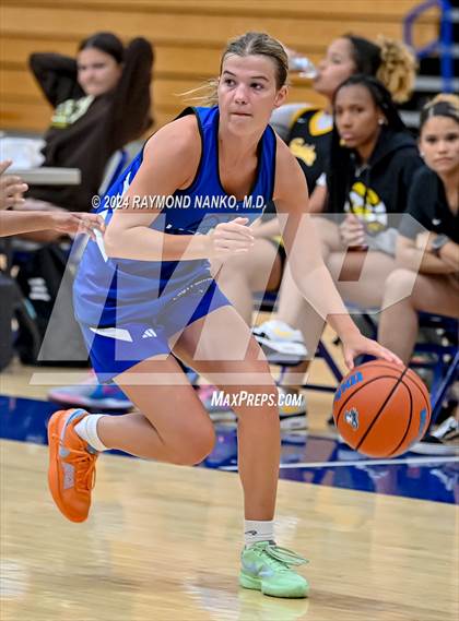 Thumbnail 3 in Fort Wayne Snider vs Charlestown (IBCA / IHSAA Showcase) photogallery.