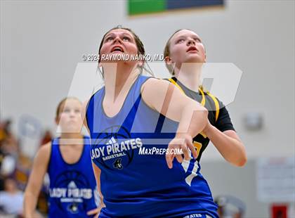 Thumbnail 3 in Fort Wayne Snider vs Charlestown (IBCA / IHSAA Showcase) photogallery.