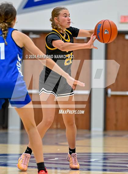 Thumbnail 1 in Fort Wayne Snider vs Charlestown (IBCA / IHSAA Showcase) photogallery.