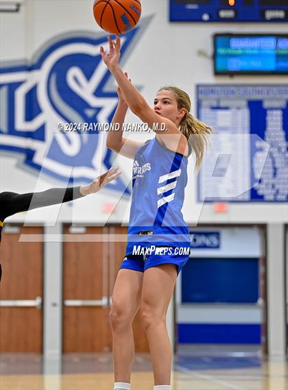 Thumbnail 2 in Fort Wayne Snider vs Charlestown (IBCA / IHSAA Showcase) photogallery.