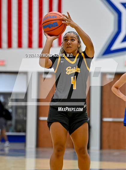 Thumbnail 3 in Fort Wayne Snider vs Charlestown (IBCA / IHSAA Showcase) photogallery.
