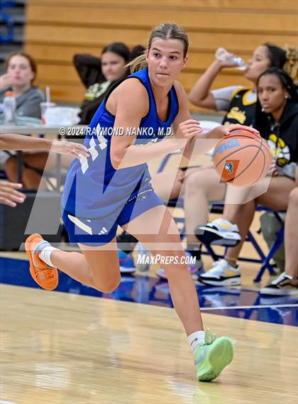 Thumbnail 2 in Fort Wayne Snider vs Charlestown (IBCA / IHSAA Showcase) photogallery.