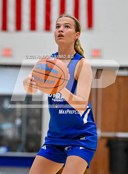 Thumbnail 1 in Fort Wayne Snider vs Charlestown (IBCA / IHSAA Showcase) photogallery.