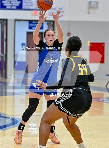 Thumbnail 1 in Fort Wayne Snider vs Charlestown (IBCA / IHSAA Showcase) photogallery.