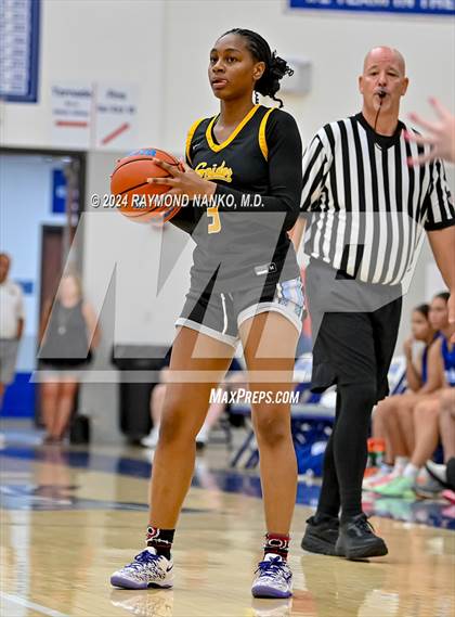 Thumbnail 2 in Fort Wayne Snider vs Charlestown (IBCA / IHSAA Showcase) photogallery.