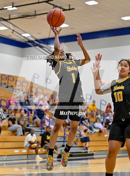 Thumbnail 1 in Fort Wayne Snider vs Charlestown (IBCA / IHSAA Showcase) photogallery.
