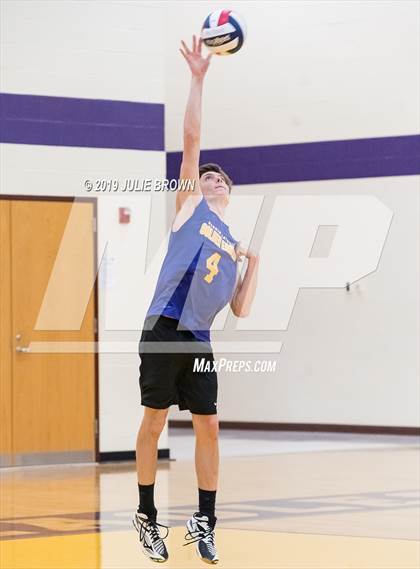 Thumbnail 2 in North Central @ Guerin Catholic photogallery.