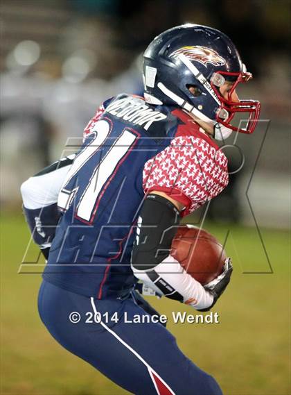Thumbnail 3 in Dakota Ridge vs. Broomfield (CHSAA 4A 1st Round) photogallery.