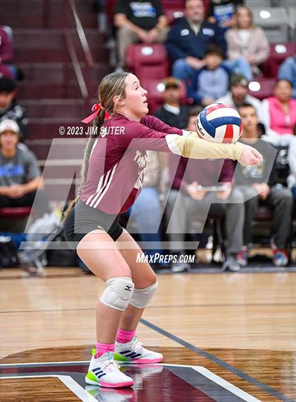 Thumbnail 1 in Mumford vs Thorndale (UIL 2A Region IV Bi-District Playoff) photogallery.