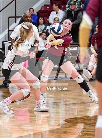 Thumbnail 1 in Mumford vs Thorndale (UIL 2A Region IV Bi-District Playoff) photogallery.