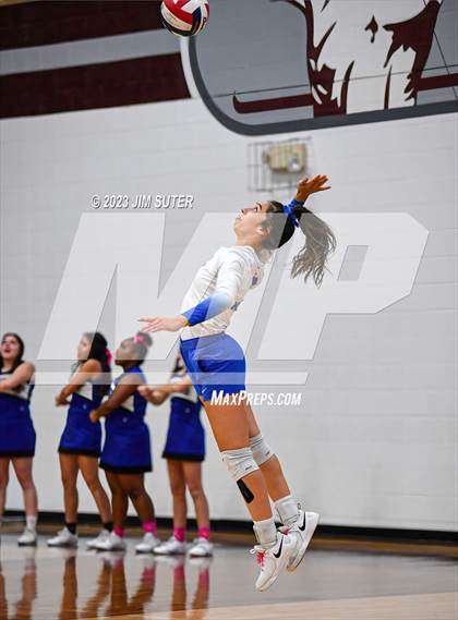 Thumbnail 3 in Mumford vs Thorndale (UIL 2A Region IV Bi-District Playoff) photogallery.
