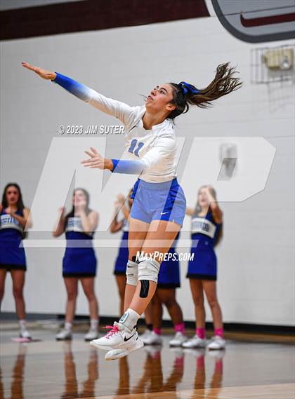 Thumbnail 2 in Mumford vs Thorndale (UIL 2A Region IV Bi-District Playoff) photogallery.