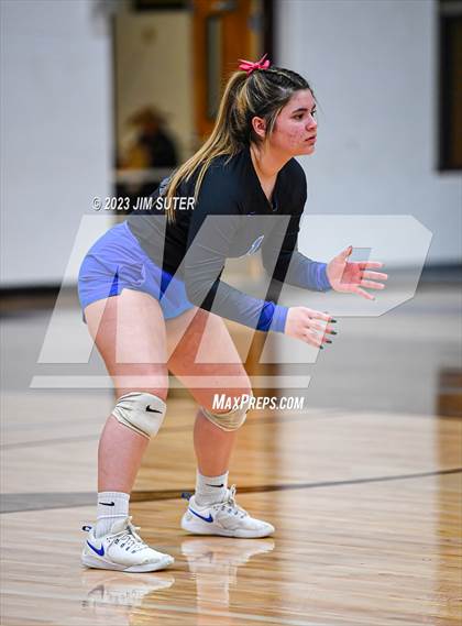 Thumbnail 1 in Mumford vs Thorndale (UIL 2A Region IV Bi-District Playoff) photogallery.