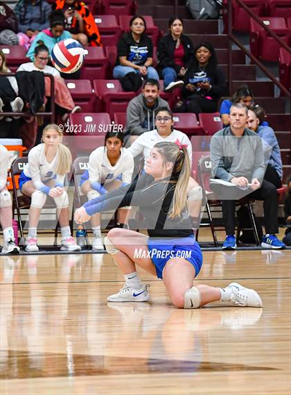 Thumbnail 2 in Mumford vs Thorndale (UIL 2A Region IV Bi-District Playoff) photogallery.