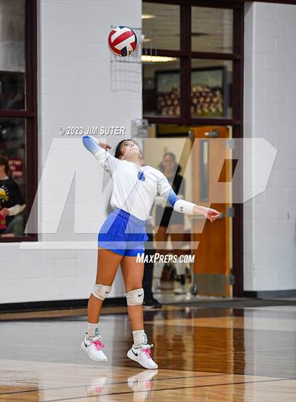 Thumbnail 3 in Mumford vs Thorndale (UIL 2A Region IV Bi-District Playoff) photogallery.