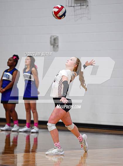 Thumbnail 3 in Mumford vs Thorndale (UIL 2A Region IV Bi-District Playoff) photogallery.