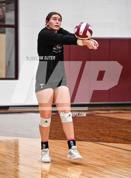 Thumbnail 1 in Mumford vs Thorndale (UIL 2A Region IV Bi-District Playoff) photogallery.
