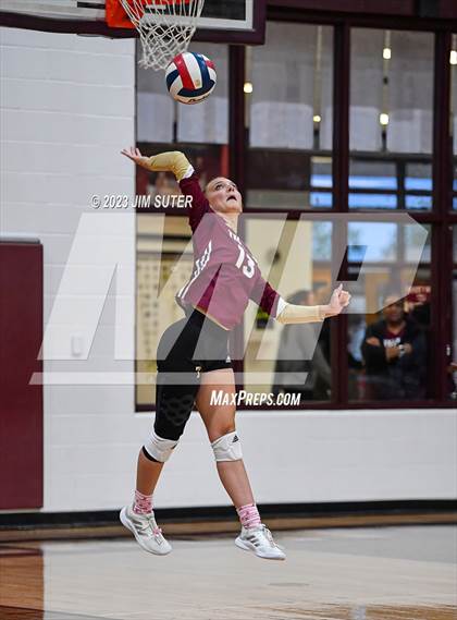 Thumbnail 1 in Mumford vs Thorndale (UIL 2A Region IV Bi-District Playoff) photogallery.