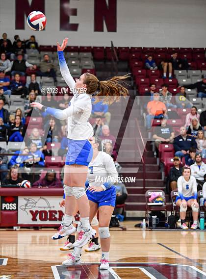 Thumbnail 3 in Mumford vs Thorndale (UIL 2A Region IV Bi-District Playoff) photogallery.