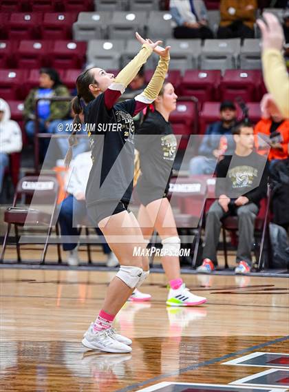 Thumbnail 2 in Mumford vs Thorndale (UIL 2A Region IV Bi-District Playoff) photogallery.