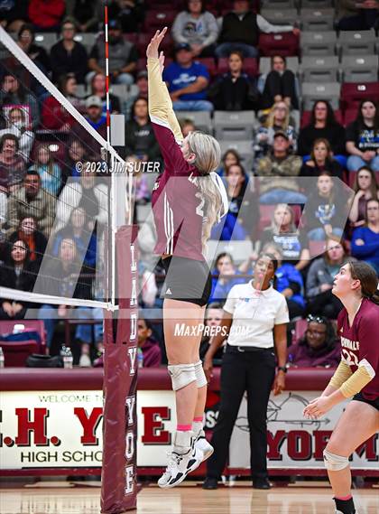 Thumbnail 2 in Mumford vs Thorndale (UIL 2A Region IV Bi-District Playoff) photogallery.