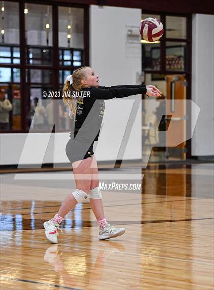 Thumbnail 2 in Mumford vs Thorndale (UIL 2A Region IV Bi-District Playoff) photogallery.