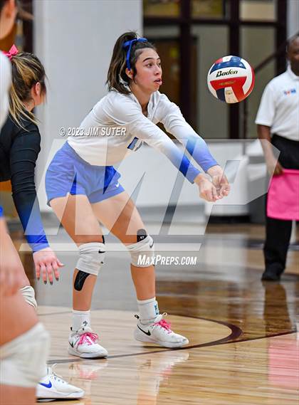 Thumbnail 2 in Mumford vs Thorndale (UIL 2A Region IV Bi-District Playoff) photogallery.