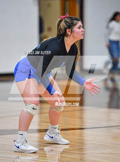 Thumbnail 1 in Mumford vs Thorndale (UIL 2A Region IV Bi-District Playoff) photogallery.