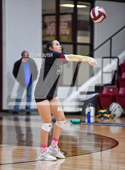 Thumbnail 1 in Mumford vs Thorndale (UIL 2A Region IV Bi-District Playoff) photogallery.