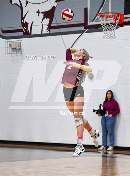 Thumbnail 2 in Mumford vs Thorndale (UIL 2A Region IV Bi-District Playoff) photogallery.