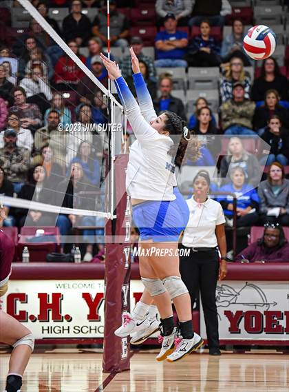 Thumbnail 3 in Mumford vs Thorndale (UIL 2A Region IV Bi-District Playoff) photogallery.