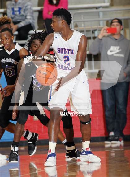 Thumbnail 2 in South Garland vs. Lincoln (Thanksgiving Hoopfest) photogallery.