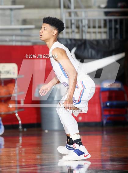 Thumbnail 3 in South Garland vs. Lincoln (Thanksgiving Hoopfest) photogallery.