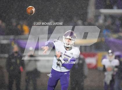 Thumbnail 1 in Graham-Kapowsin vs. Lake Stevens (WIAA 4A Final) photogallery.
