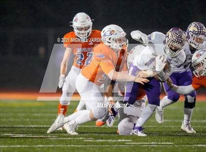 Thumbnail 2 in Graham-Kapowsin vs. Lake Stevens (WIAA 4A Final) photogallery.