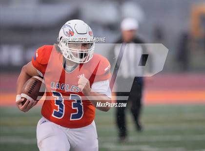Thumbnail 3 in Graham-Kapowsin vs. Lake Stevens (WIAA 4A Final) photogallery.